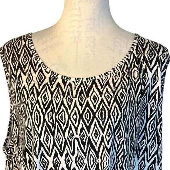 Ulla Popken women’s size L sleeveless gray geometric print WhimsyGoth tunic top - Picture 5 of 7